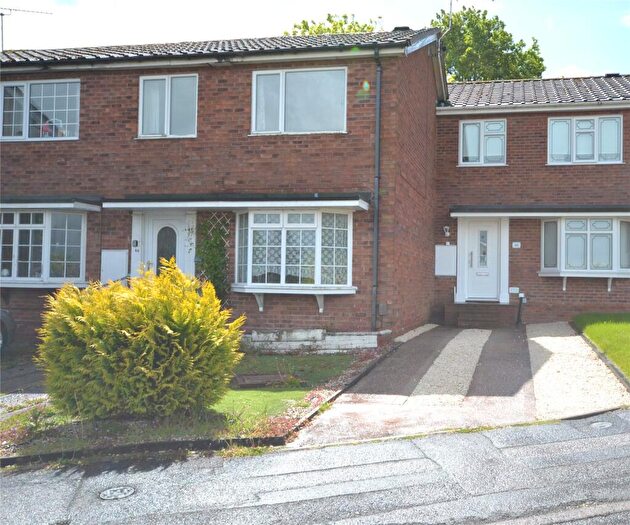 3 Bedroom Terraced House For Sale In Longhurst Drive, Stafford, Staffordshire, ST16