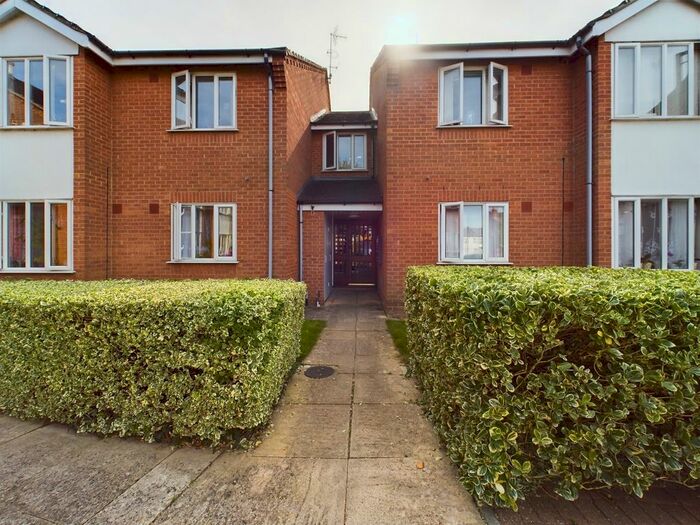 1 Bedroom Flat To Rent In Swindon Close, Cheltenham, GL51