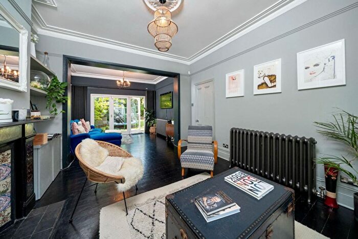 4 Bedroom Terraced House To Rent In Arragon Gardens, London, SW16