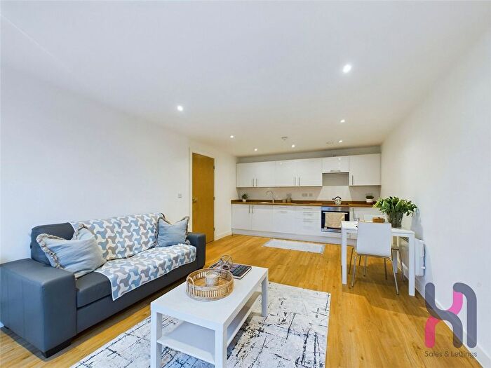 2 Bedroom Flat To Rent In Advent Way, Ancoats, M4