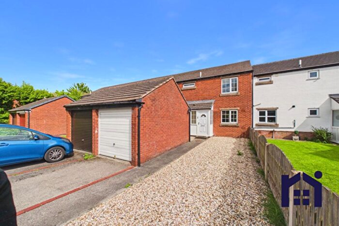 3 Bedroom Terraced House For Sale In Manor House Close, Leyland, PR26