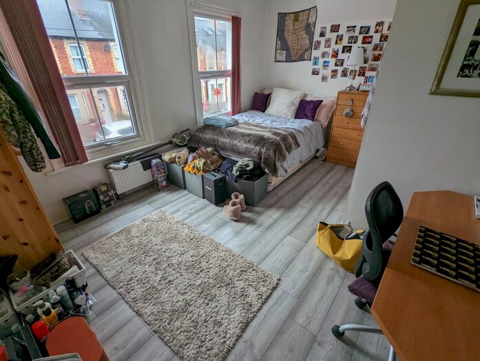 6 Bedroom Terraced House To Rent In Blenheim Road, Reading, RG1