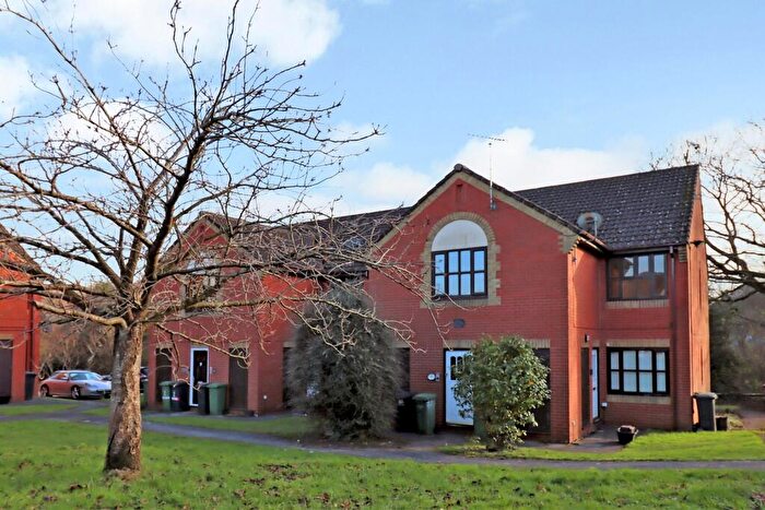 1 Bedroom Apartment To Rent In Hedge End, Southampton, SO30