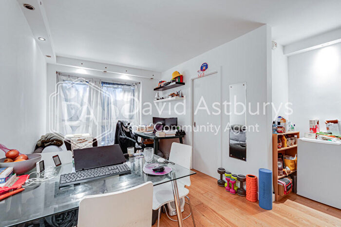 1 Bedroom Apartment To Rent In Parsifal Road, Finchley Road, London, NW3