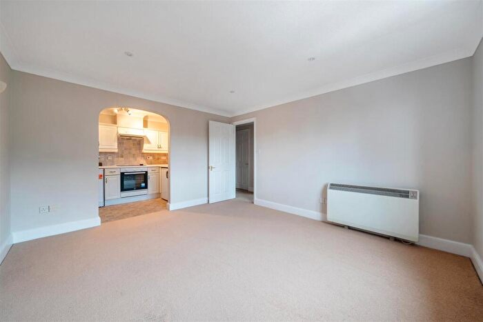 1 Bedroom Apartment To Rent In Mount Hermon Road, Woking, GU22