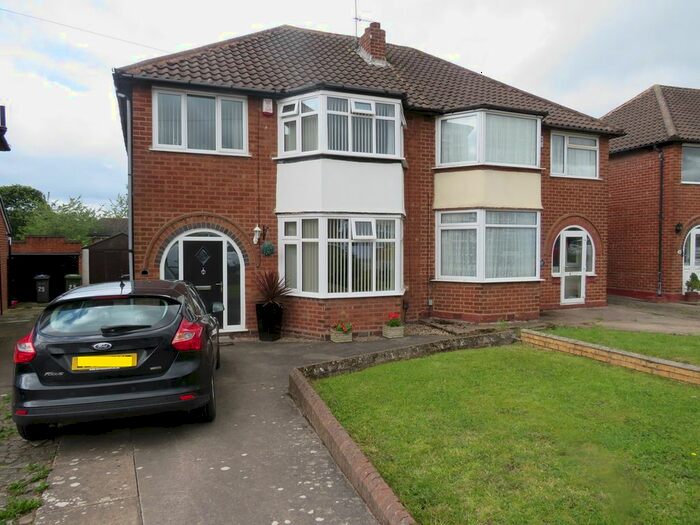 Houses for sale & to rent in B37 6DX, Kingshurst Way, Kingshurst And