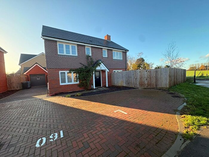 4 Bedroom Detached House For Sale In Wickfields, Longwick, Princes Risborough, HP27