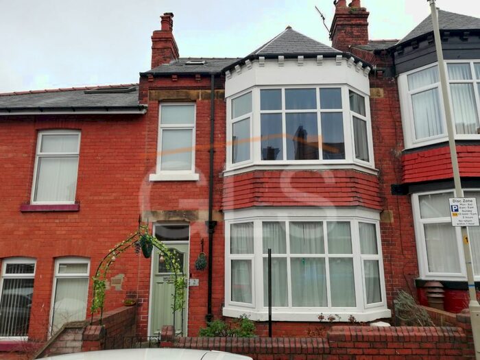 4 Bedroom Terraced House To Rent In Woodall Avenue, Scarborough, YO12
