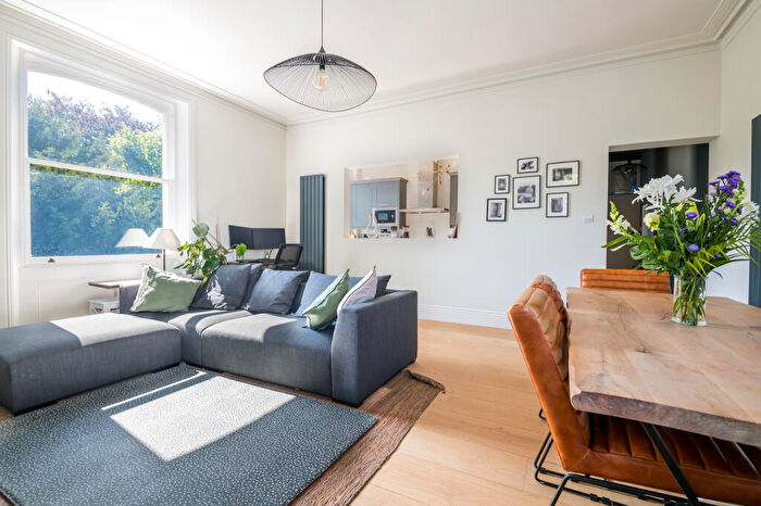 2 Bedroom Flat To Rent In Wickham Road, SE4