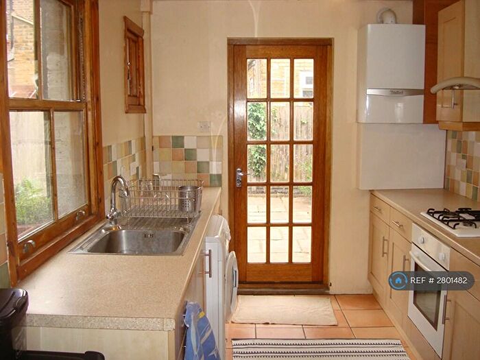 3 Bedroom Terraced House To Rent In Morley Avenue, London, N22