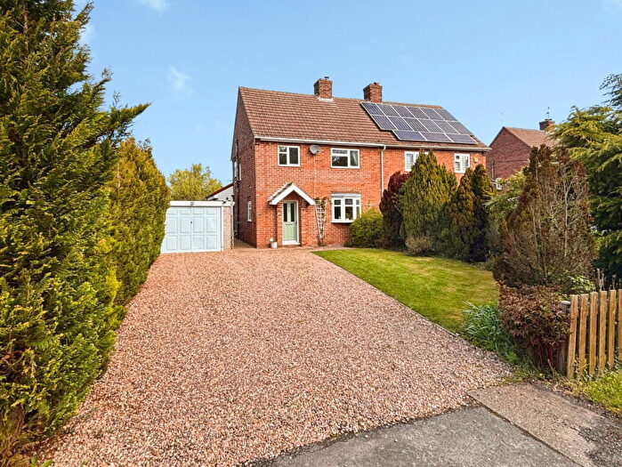 3 Bedroom Semi Detached House For Sale In Ewerby Road, Kirkby-la-Thorpe, Sleaford, NG34