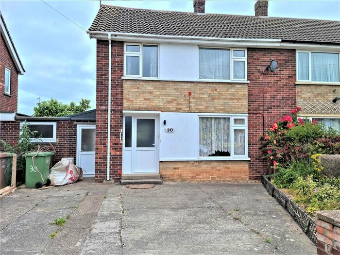 3 Bedroom Semi-Detached House To Rent In Waterlees Road, Wisbech, PE13