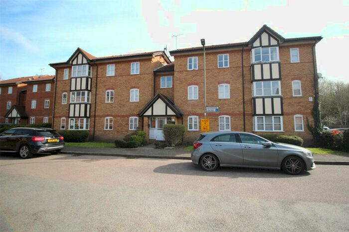 2 Bedroom Apartment To Rent In Artesian Grove, Barnet, EN5