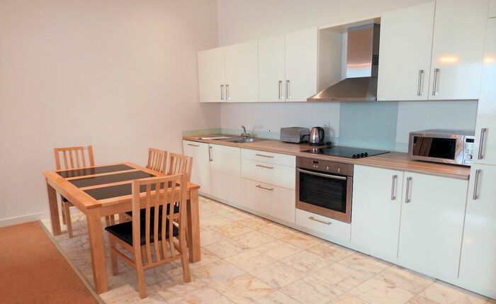 2 Bedroom Flat To Rent In Freedom Quay, Wellington Street West, HU1