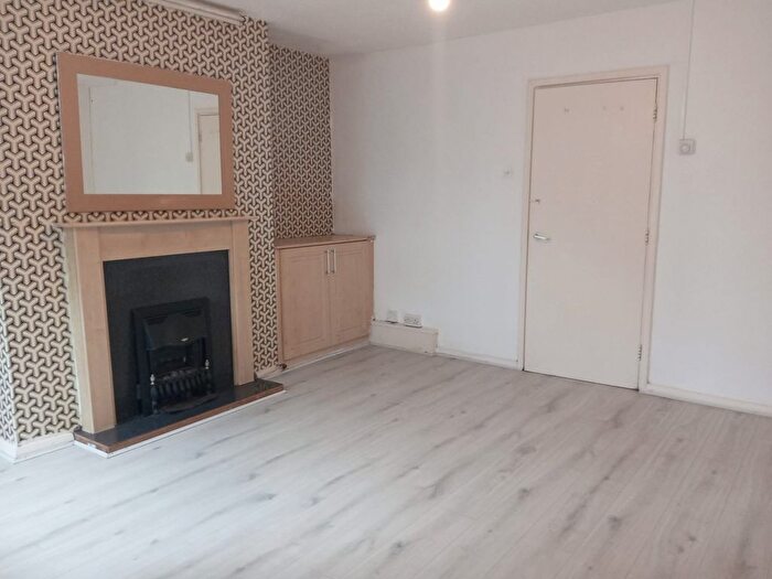 3 Bedroom Flat To Rent In Reed Road, Tottenham, E17