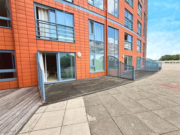 1 Bedroom Apartment For Sale In Gunwharf Quays, Portsmouth, Hampshire, PO1