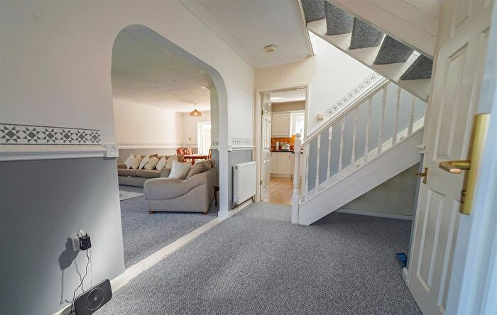 4 Bedroom Detached House For Sale In St. Andrews Close, Mayals, Swansea, SA3