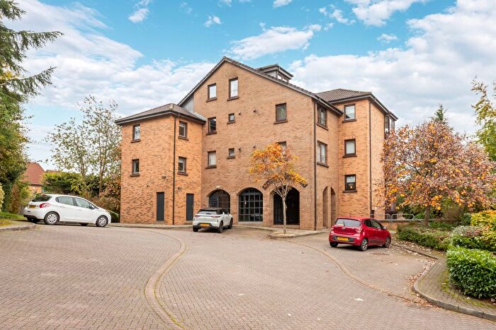 3 Bedroom Flat For Sale In Flat Glen Lednock Drive, Craigmarloch View, Cumbernauld, G68