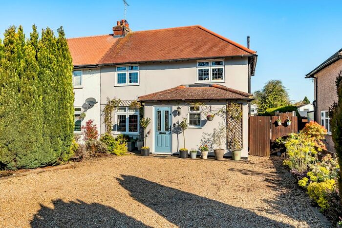 4 Bedroom Semi-Detached House For Sale In Main Road, Knockholt, Sevenoaks, TN14