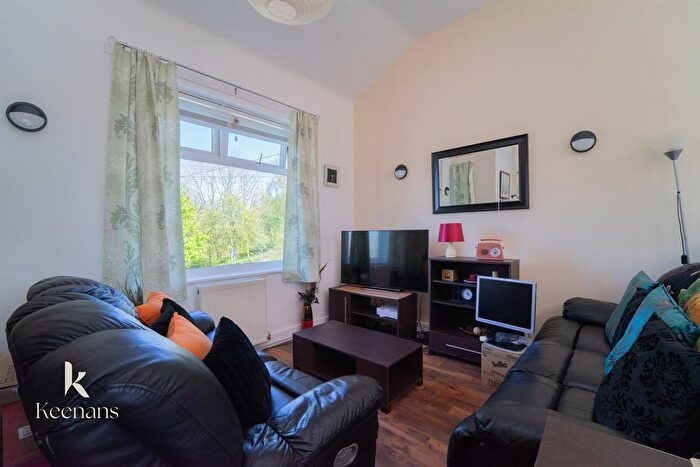2 Bedroom Detached House For Sale In Rosehill Road, Burnley, BB11