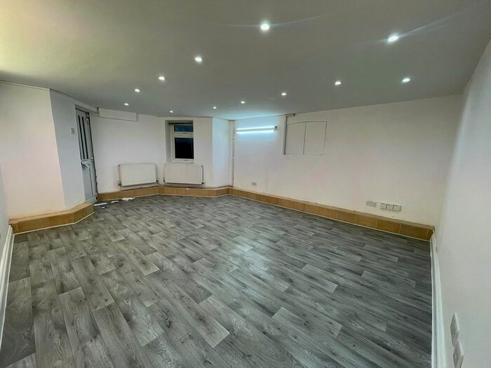 1 Bedroom Flat To Rent In Portland Avenue, London, N16
