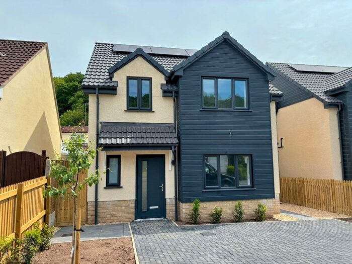 4 Bedroom Detached House To Rent In Valley Road, Clevedon, BS21