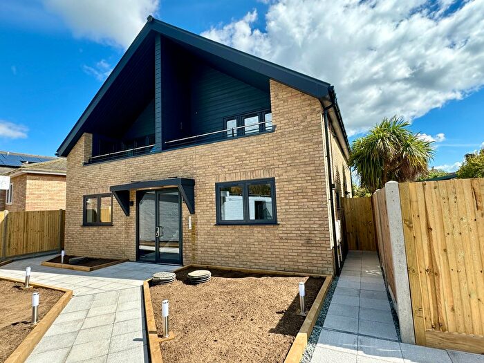 1 Bedroom Flat To Rent In High Street, Rainham, ME8