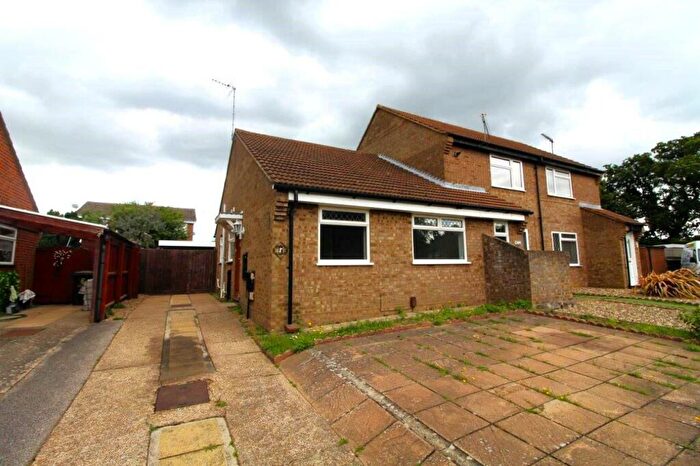 2 Bedroom Bungalow To Rent In Fir Tree Rise, Ipswich, IP8