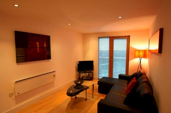 1 Bedroom Flat To Rent In McClintock House, The Boulevard, Leeds, West Yorkshire, LS10