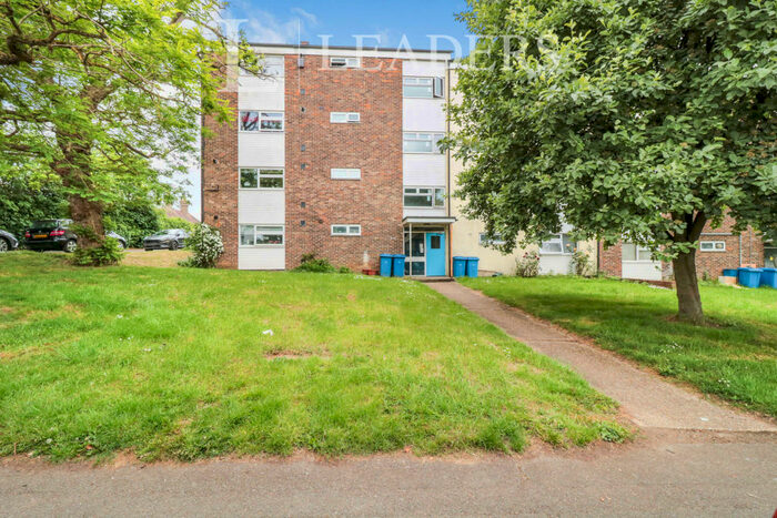 1 Bedroom Flat To Rent In Herons Wood, Harlow, CM20