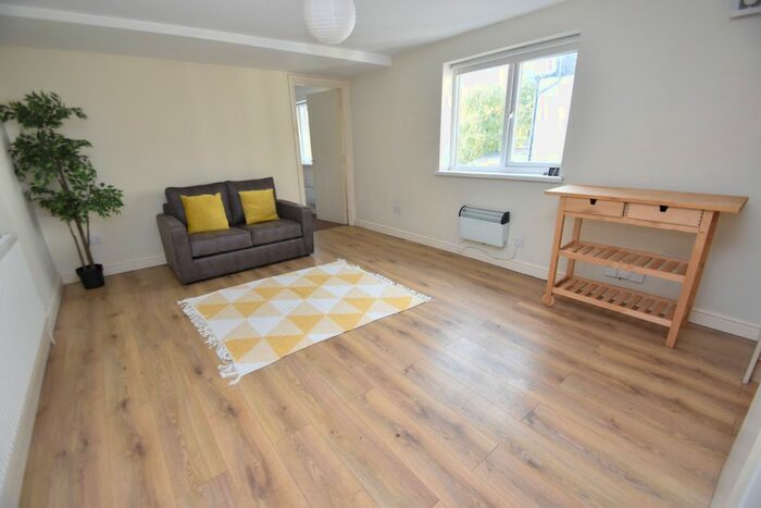 1 Bedroom Flat To Rent In Marlborough Road, Roath, Cardiff, CF23