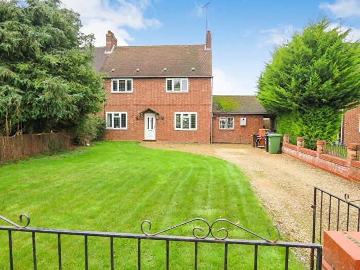 3 Bedroom Semi-Detached House For Sale In Western Close, Feltwell, Thetford, IP26