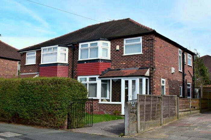 4 Bedroom Semi-Detached House To Rent In Morningside Drive, Didsbury, M20