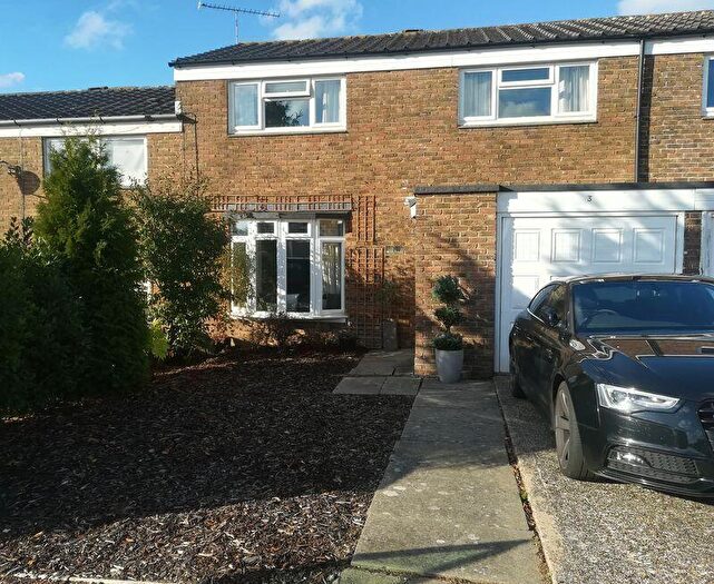1 Bedroom House To Rent In Southgate, RH11