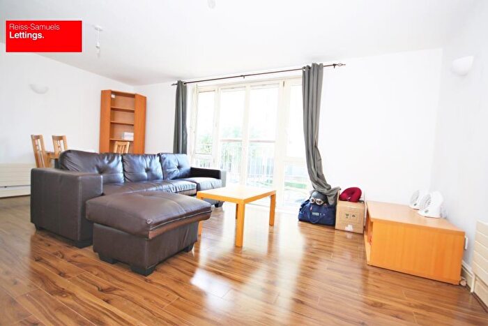 1 Bedroom Apartment To Rent In Millennium Harbour, Westferry Road, Canary Wharf, London, E14
