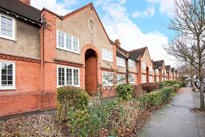 2 Bedroom Maisonette To Rent In Dekker Road, Dulwich Village, London, SE21