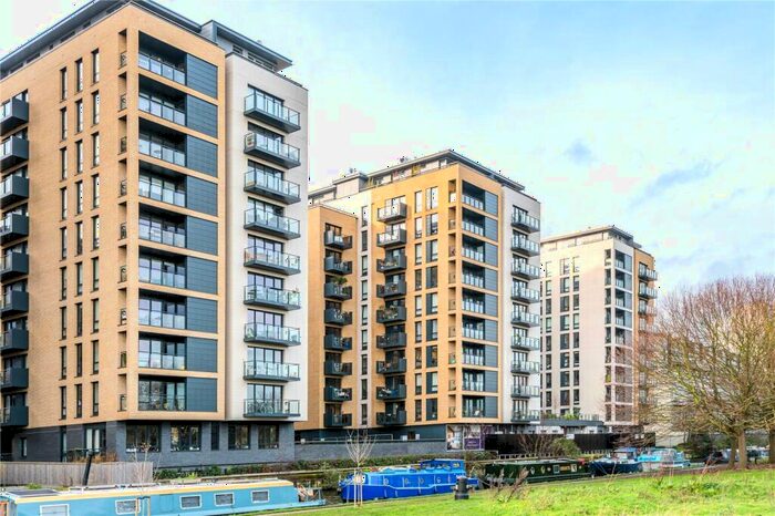 3 Bedroom Flat To Rent In Regalia Point, Palmers Road, Bethnal Green, London, E2