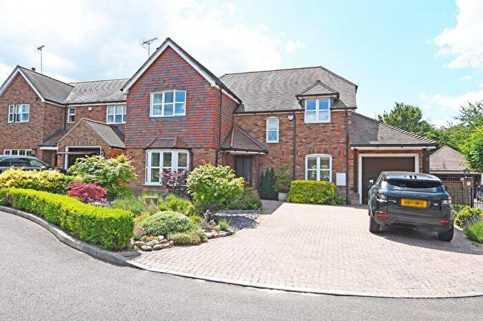 4 Bedroom Detached House For Sale In Upper Chimes, Maidstone, ME14