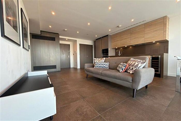 1 Bedroom Flat To Rent In Chronicle Tower, City Road, London, EC1V