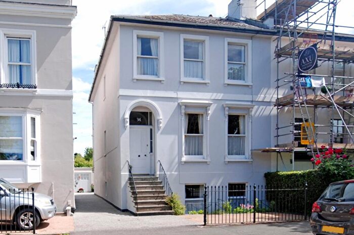 5 Bedroom Semi Detached House For Sale In College Road, Cheltenham, GL53