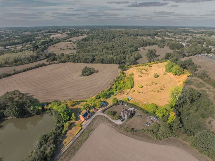 5 Bedroom Detached House For Sale In Common Lane, Mappleborough Green, B80