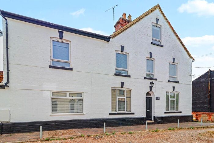 4 Bedroom End Of Terrace House To Rent In Lichfield Street, Fakenham, NR21