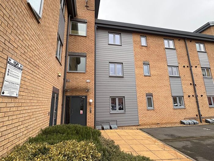 2 Bedroom Flat For Sale In Old Towcester Road, Far Cotton, NN4