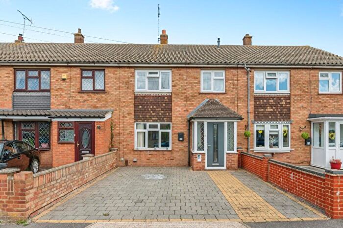 3 Bedroom Terraced House For Sale In Milford Road, Grays, Essex, RM16