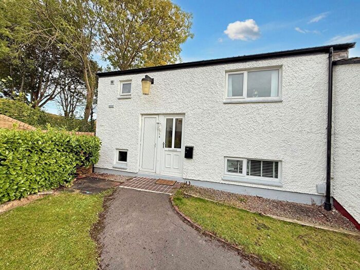 3 Bedroom End Of Terrace House For Sale In Rivermead, Fatfield, Washington, Tyne And Wear, NE38