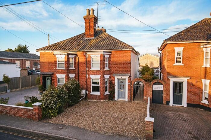 3 Bedroom Semi-Detached House For Sale In Sunnyside, Diss, IP22