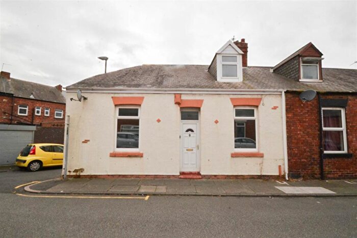 2 Bedroom Cottage To Rent In Lime Street, Millfield, SR4