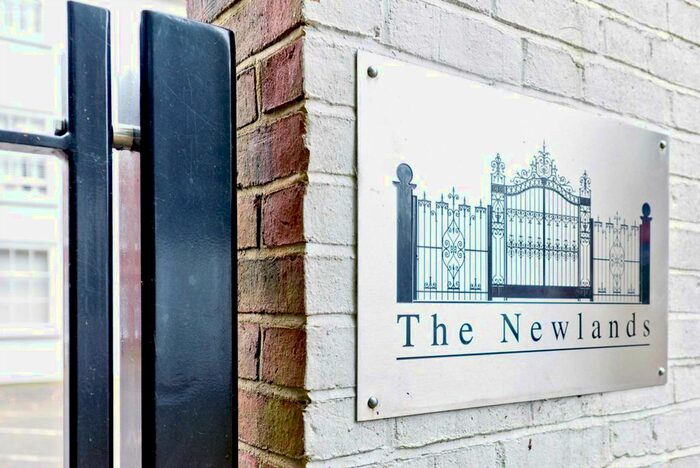 1 Bedroom Studio To Rent In Newlands Court, Western Green Road., KT7