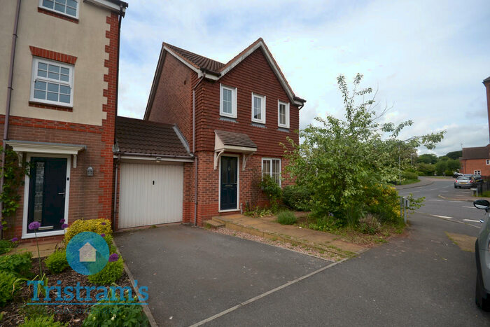 3 Bedroom Semi-Detached House To Rent In Britannia Close, Watnall, NG16