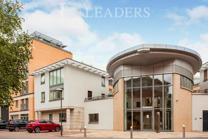 2 Bedroom Flat To Rent In The Belvedere, Homerton Street CB2